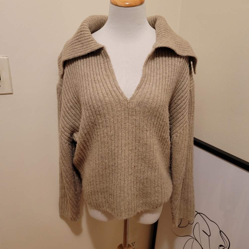 Ludovica Ribbed Oversized Collar V Polo Sweater Beige Size S Pre-owned